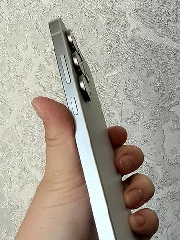 galaxy not 10: Samsung Galaxy S23 Ultra, Б/у, 256 ГБ, цвет - Белый — 4