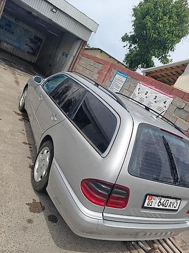 210 mers: Mercedes-Benz E-Class: 2002 г., 3.2 л, Автомат, Дизель, Универсал — 2