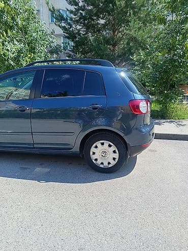 prius plus: Volkswagen Golf Plus: 2008 г., 1.6 л, Механика, Бензин, Минивэн — 4