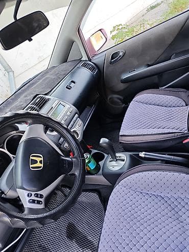 Продажа авто: Honda Jazz: 2008 г., 1.3 л, Вариатор, Газ, Хэтчбэк — 10