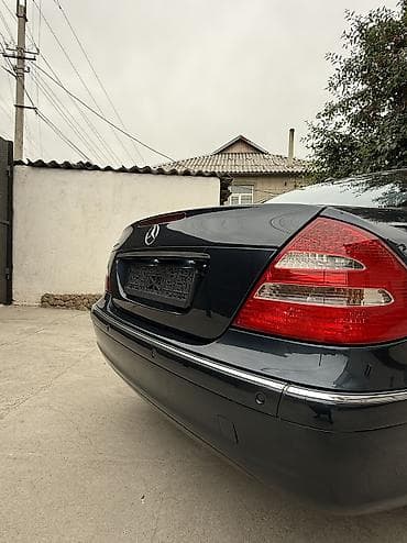 v class: Mercedes-Benz E-Class: 2002 г., 3.2 л, Автомат, Бензин, Седан — 8