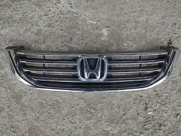 Решетка радиатора Honda Оригинал