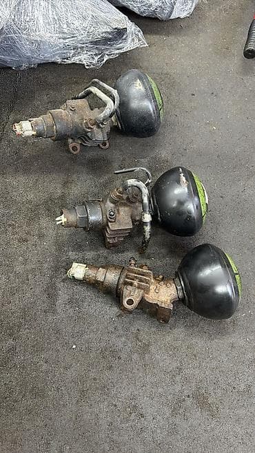 Гидроаккумуляторы/сферические накопители с блоком клапана для