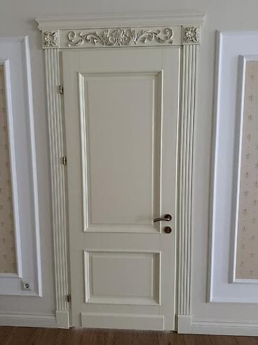 белый стол со стульями: Комплект для ванной комнаты,двери натуральное дерево дуб и кухонный — 7