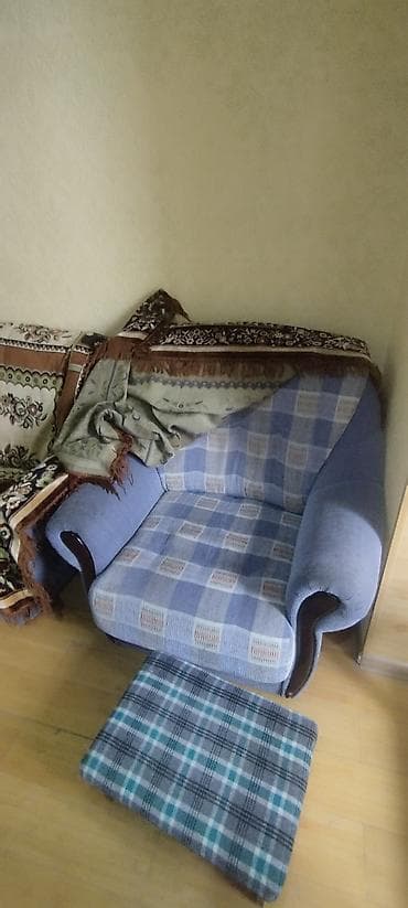 Диван 2 кресло анан кичкий диван сатылат б/у комплект 4 штук цена