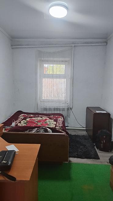 дом сатылат ош: Продаётся 3,5 СОТКИ, угловой дом в центре Каракол. Сугубо под бизнес — 2