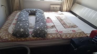 корпо: U-образная подушка для сна и отдыха Кровать двухспальная с матрасом — 2