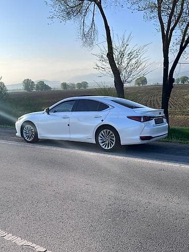 lexus gx 460 2010: Lexus ES: 2019 г., Гибрид, Седан — 3