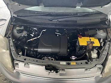 Транспорт: Toyota Passo: 2005 г., Автомат, Бензин, Хэтчбэк — 9