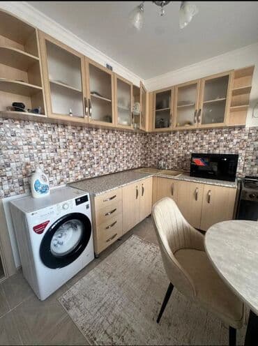 токтогула молодая гвардия: 2 комнаты, 68 м², 106 серия, 3 этаж — 7