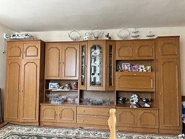 шкаф купе б: Польская стенка «Вероника» Состояние отличное, все двери и ручки целые — 1