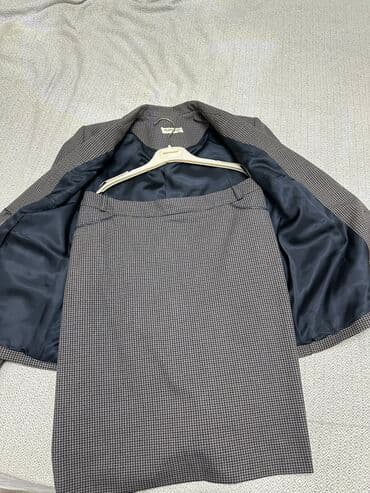 тон май алам: От Бренда Muray&co
Производство турция 🇹🇷 новая 
Размер 44 — 2