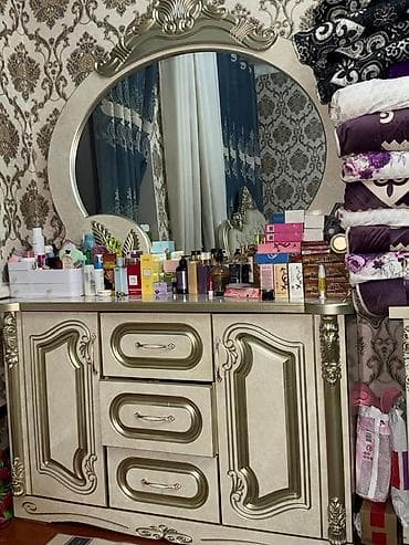 колуны купить: Спальный гарнитур, Б/у, Двуспальная кровать, Трюмо, Тумба, цвет - Бежевый — 5