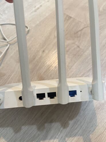 вайфай ровтер: Wi‑Fi роутер Xiaomi (Mi) с 4 внешними антеннами - Тип: беспроводной — 4