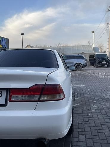 акорт капот: Honda Accord: 2002 г., 2 л, Автомат, Бензин, Седан — 5
