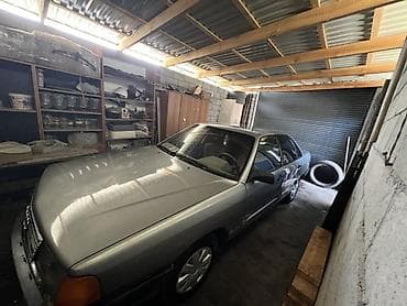 аудио касеты: Audi 100: 1986 г., 1.8 л, Механика, Бензин, Седан — 3