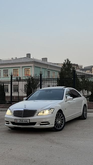 подсветка для машин: Mercedes-Benz S-Class: 2012 г., 4.7 л, Бензин, Седан — 1