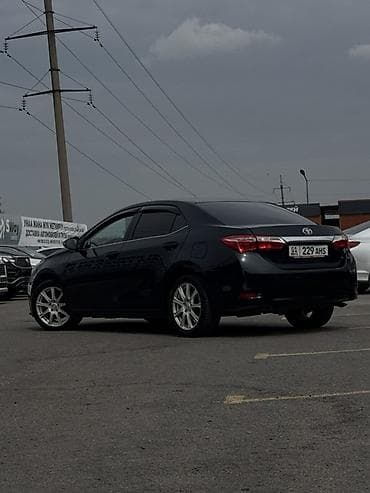 Toyota Corolla: 2016 г., 1.6 л, Вариатор, Газ, Седан