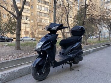 мотоцикл с автоматической коробкой передач: Тип скутера 125 куб. см, Бензин, Б/у — 8