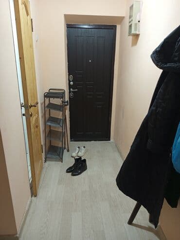 Сниму комнату: Сдаётся небольшая квартира/комната с базовой меблировкой и отдельным — 3