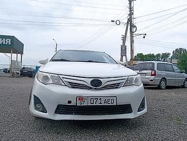 уза: Toyota Camry: 2013 г., 2.5 л, Автомат, Бензин, Седан — 5