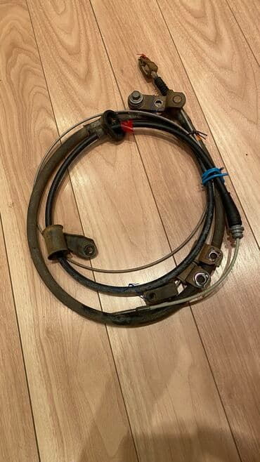 домкрат для машины: Продаю трос ручника прадо 95 Prado 95 — 3