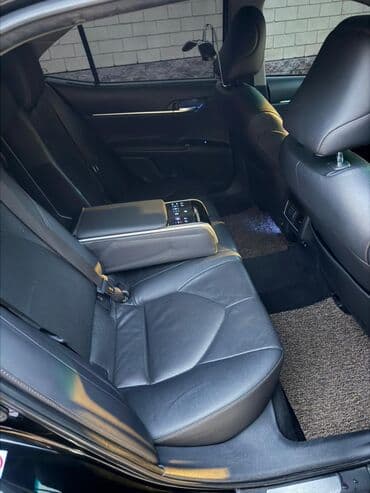 какие машины входят в комфорт яндекс такси в бишкеке: Toyota Camry: 2018 г., 2.5 л, Автомат, Бензин, Седан — 10