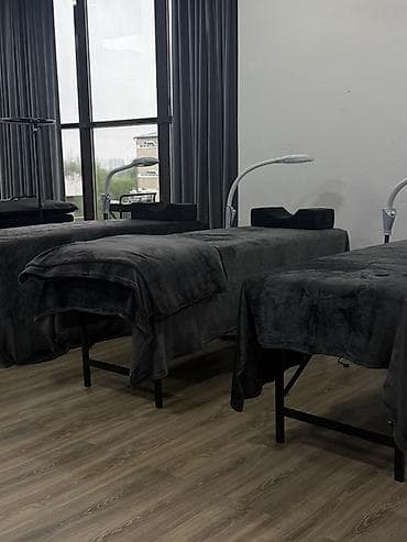 прокат стола: Сдаётся кушетка в салоне красоты — 1