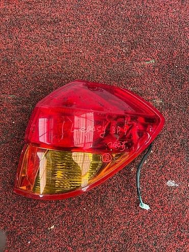 red cell: Задний правый стоп-сигнал Subaru 2005 г., Б/у, Оригинал, Япония — 1