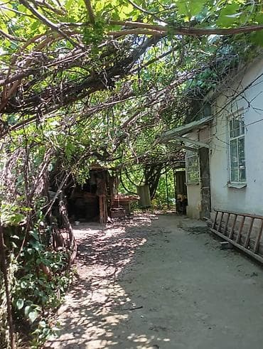 Продаю дом, 3 комнаты + кухня. Площадь - 50 кв.м. Веранда, баня