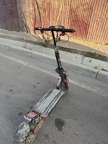 jon deer: Электросамокат, Б/у — 3