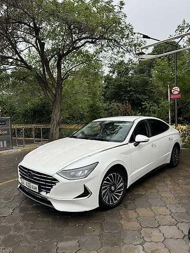 Hyundai Sonata: 2020 г., Автомат, Бензин, Седан — 7