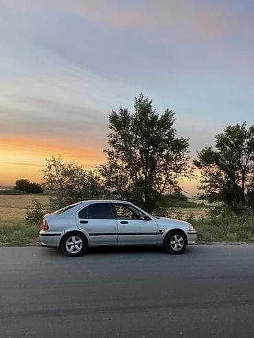 Транспорт: Honda Civic: 1998 г., 1.5 л, Автомат, Бензин, Хэтчбэк — 1