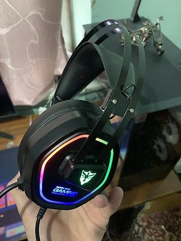 Продаю Игровые наушники GAMING с RGB‑подсветкой В идеальном состояние