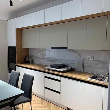 Кыймылсыз мүлк: 3 бөлмө, Чогуу жашоосу жок, Толугу менен эмереги бар — 1