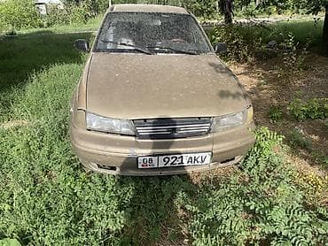 ноздря на капот: Daewoo Nexia: 2005 г., Седан — 4