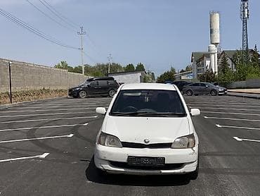 полик 5 д: Toyota Platz: 2002 г., 1.5 л, Автомат, Бензин, Седан — 7