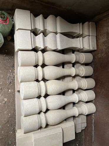 деревянные балясины: Балясины круглые Количество: 5 шт. Цена 1000 Королевские квадратные — 1