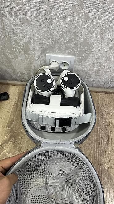 PS4 (Sony PlayStation 4): Продаю вр шлем мета квест 3 128 гб Могу также загрузить любые игры В — 1