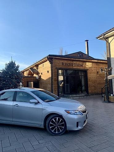 2011: Toyota Camry: 2011 г., 2.4 л, Гибрид, Седан — 2