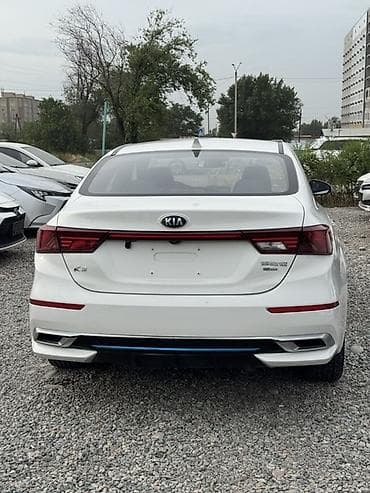 geely coolray: Kia K3: 2019 г., 1.6 л, Автомат, Гибрид, Седан — 5