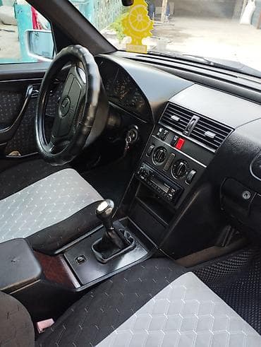 matiz 2007: Mercedes-Benz C-Class: 1995 г., 1.8 л, Ручные, Газ, Седан — 4