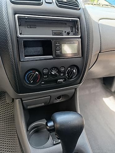 каропка на мазда: Mazda 323: 1999 г., 1.5 л, Автомат, Бензин, Универсал — 8