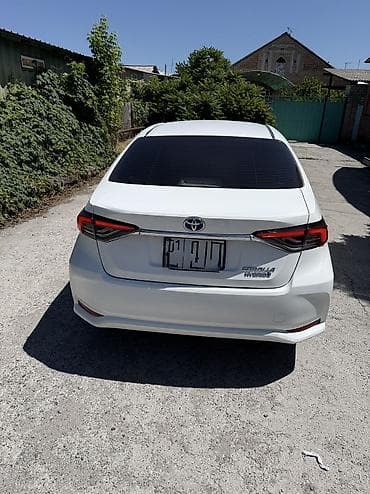 crown 2018: Toyota Corolla: 2019 г., 1.8 л, Вариатор, Гибрид, Седан — 10