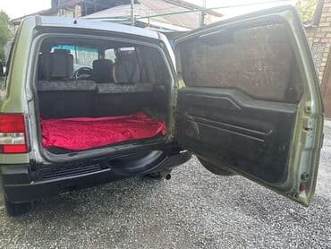 продаю в связи с переездом: Mitsubishi Pajero: 1999 г., 1.8 л, Автоматтык, Бензин, Жол тандабас — 7