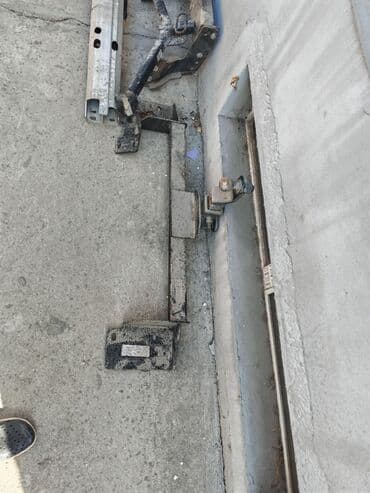 Фаркоп Приус v он же price alpha оригинал под маленький квадрат Bmw