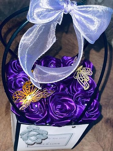 суннот кийимдер: Подарочная композиция в коробке «Gift & Love» - Состав: букет из — 2