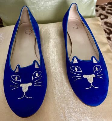 срочно в связи с переездом: Продаю красивые и очень удобные кожаные(замша) балетки. Размер — 2