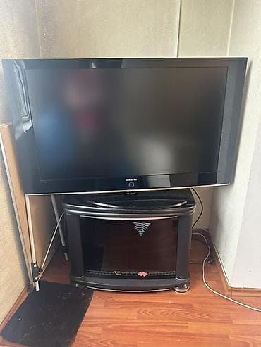 Комплект домашнего просмотра Samsung: - Плазменный телевизор Samsung