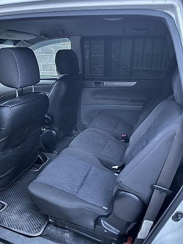 sp 4: Toyota Avensis Verso: 2002 г., 2 л, Автомат, Бензин, Минивэн — 4